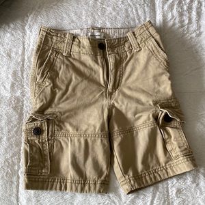 Abercrombie Kids size 8 khaki cargo shorts.